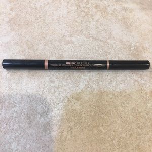 Anastasia brow definer